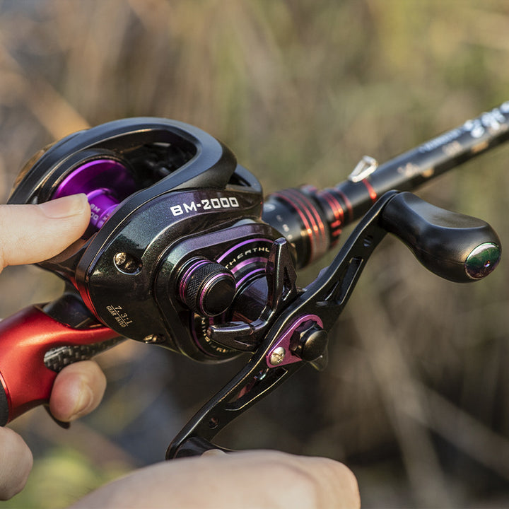 BM-2000 Baitcasting Reel- Right or Left Hand